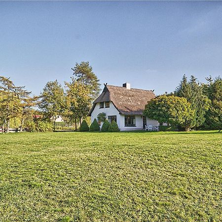 Reetdachhaus Mit Grossem Garten Und Kamin Marlow Exterior foto